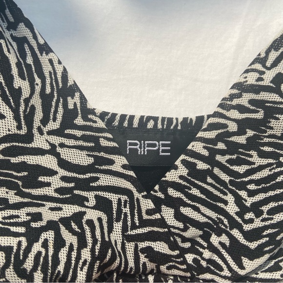 vintage zebra print top - Picture 2 of 5